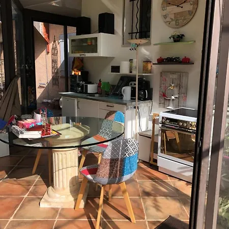 Апартаменты Zen Sur La Colline Aux Mimosas