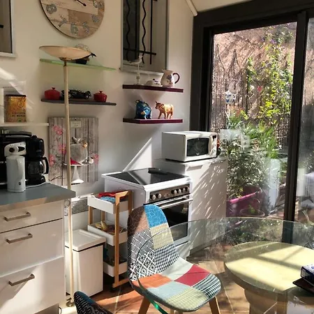 Zen Sur La Colline Aux Mimosas イエール